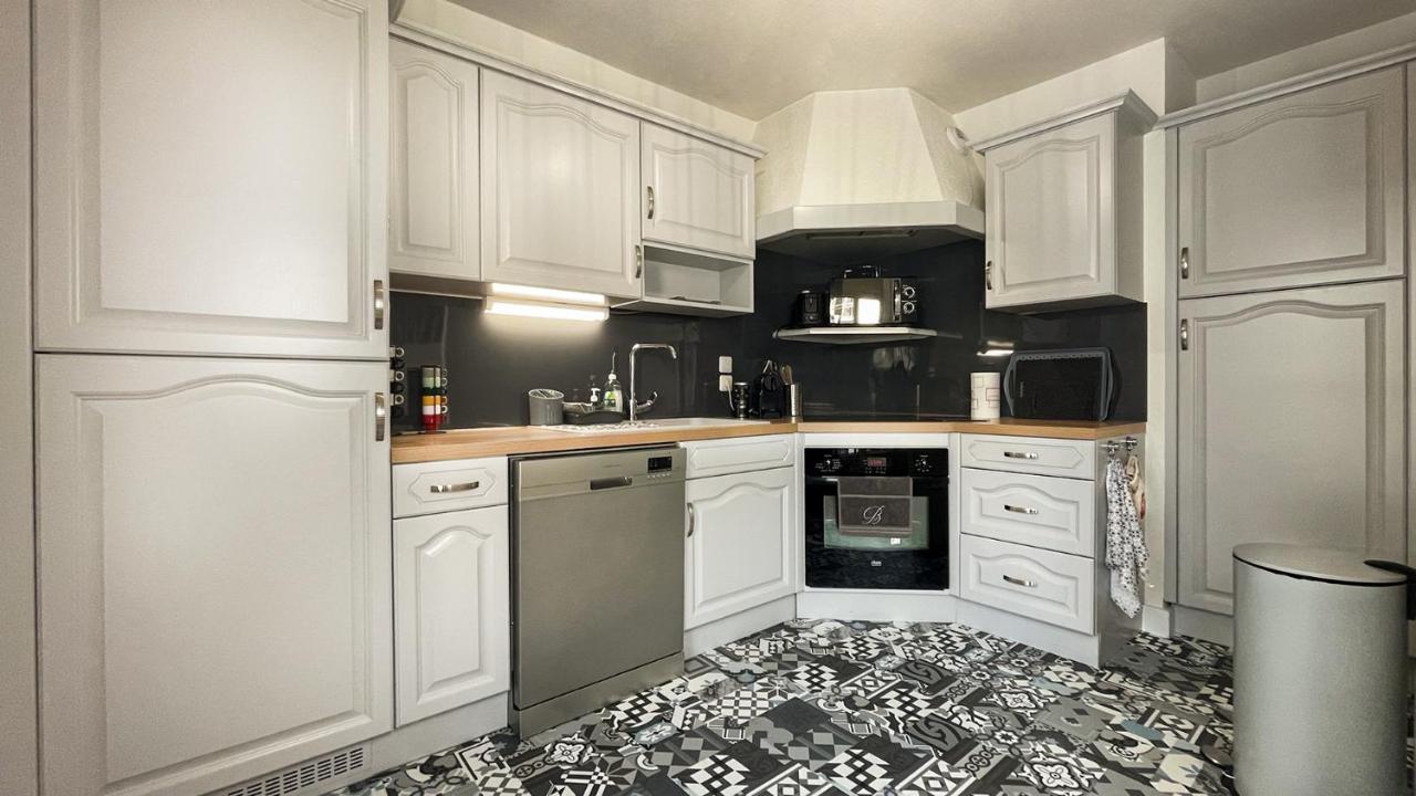 Homey Wood - New - Appartement Avec Une Chambre - Parking Prive Gratuit - Balcon Prive - A 5 Min De La Gare Pour Rejoindre Geneve Annemasse Εξωτερικό φωτογραφία