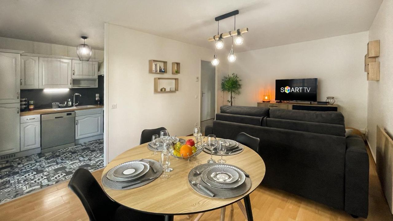 Homey Wood - New - Appartement Avec Une Chambre - Parking Prive Gratuit - Balcon Prive - A 5 Min De La Gare Pour Rejoindre Geneve Annemasse Εξωτερικό φωτογραφία